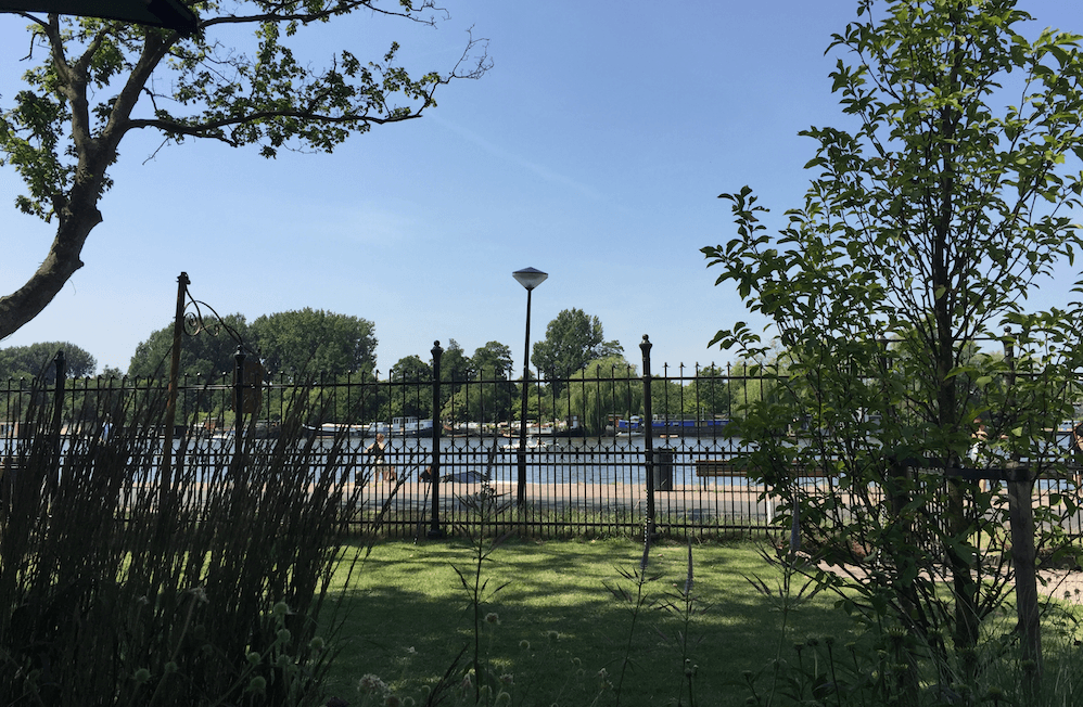 Thuis aan de Amstel