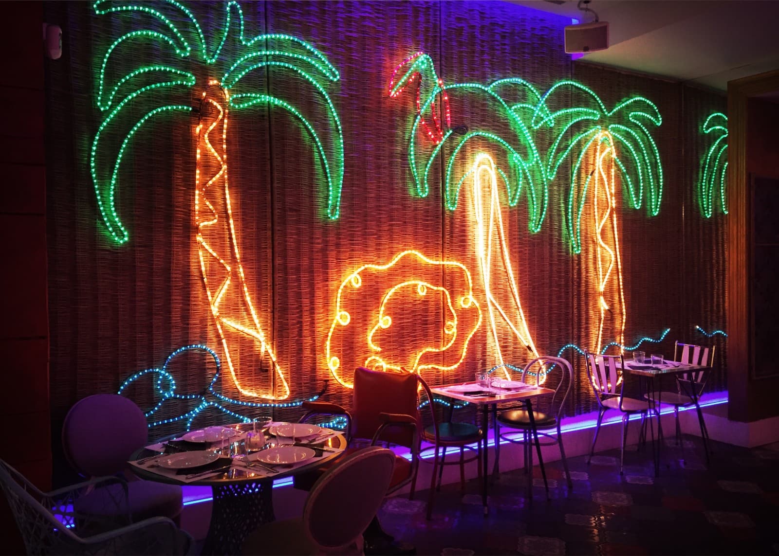 Bananas Club & Restaurant