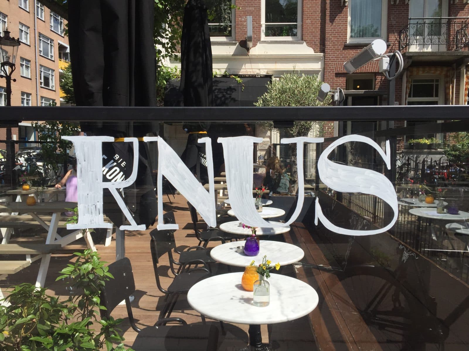 KNUS