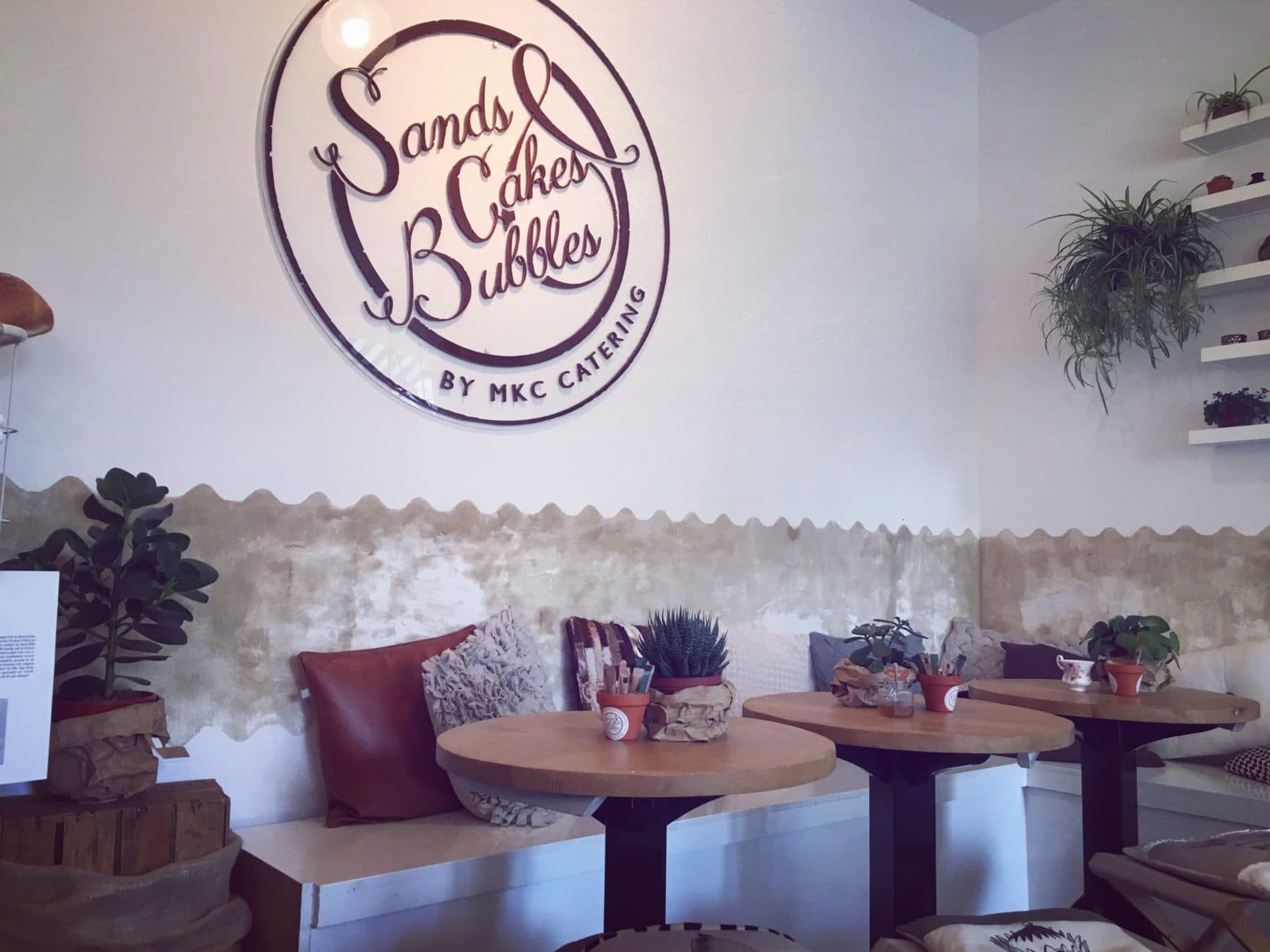 Sand’s, cakes & bubbles