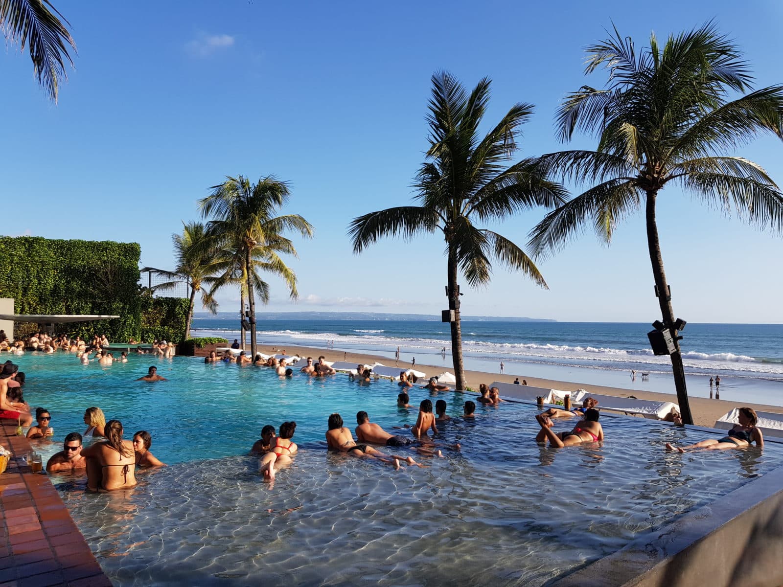 De coolste beachclubs van Bali